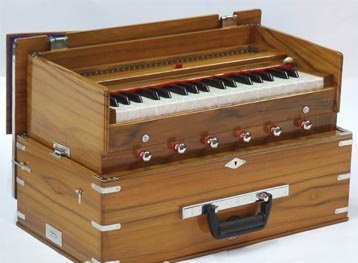 6 Stop Portable Harmonium